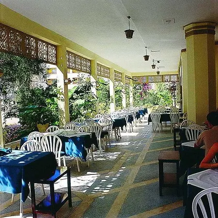 فندق Serenad